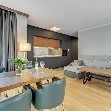 Baltic Pearl - Nadmorze Premium Gdańsk